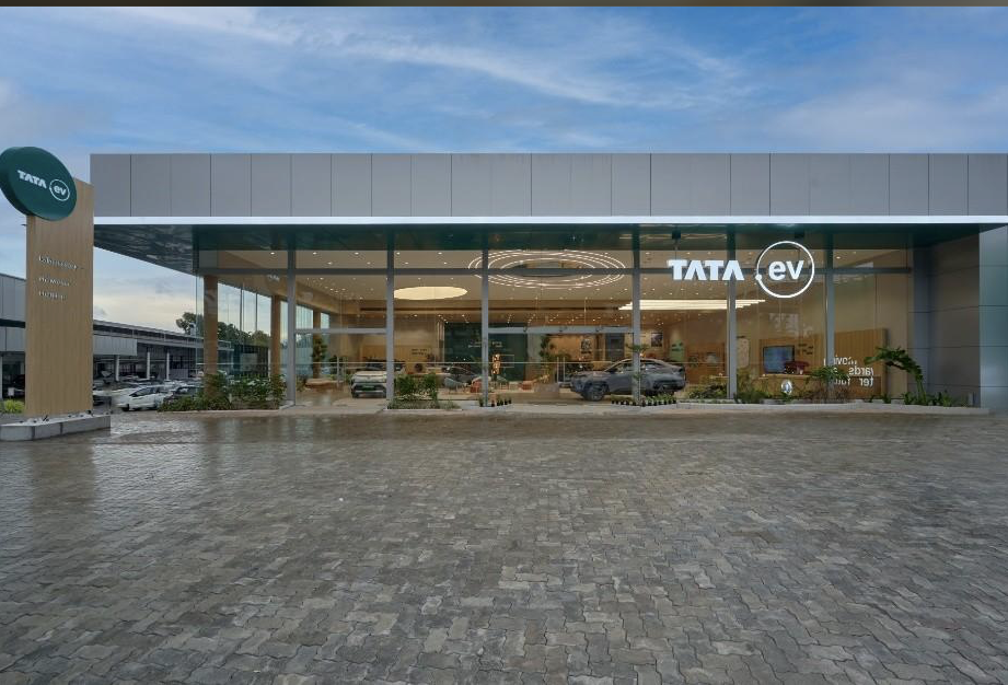 Dealership & Showroom Services