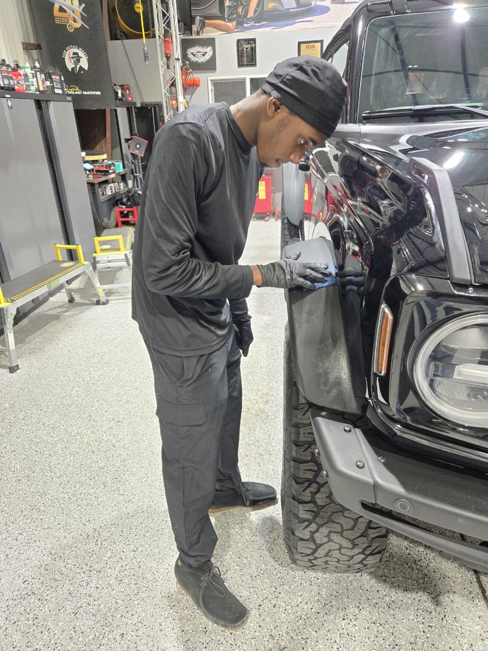 Jahden at work — hands-on exterior detail on an everyday SUV