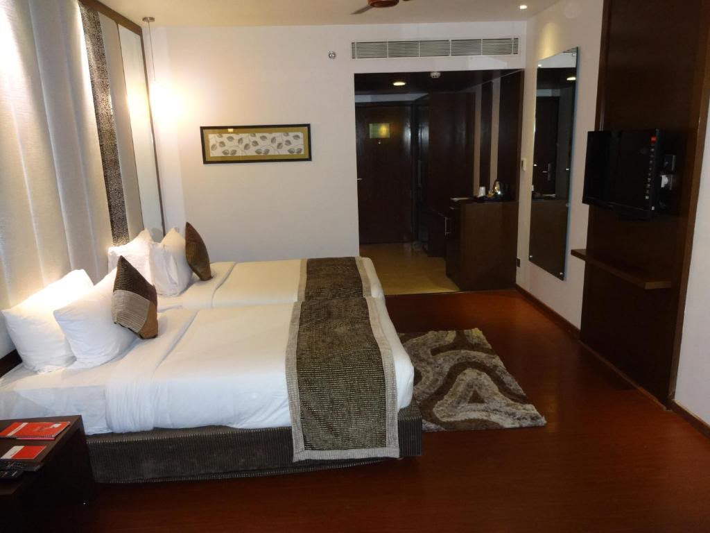Club Select Room
